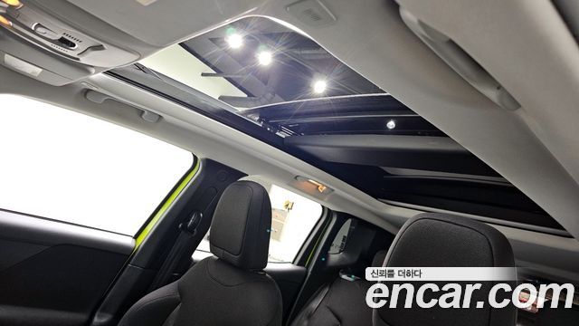 Jeep Renegade 2.4 Longitude High 2018 — фото 18