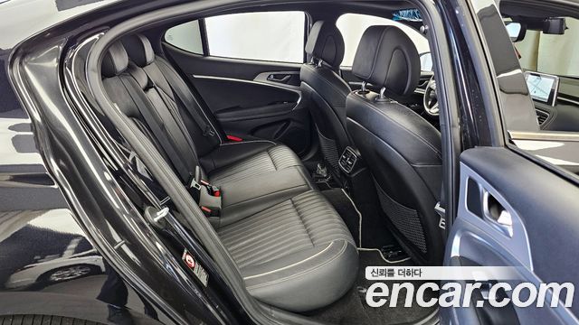 Genesis G70 2.0T Sport Package 2019 — фото 12