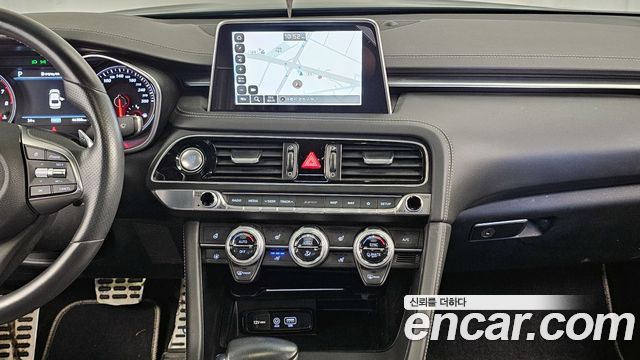 Genesis G70 2.0T Sport Package 2019 — фото 14