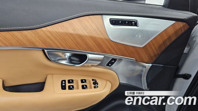 Volvo XC90 (II) T8 Inscription Hybird 2020 — фото 18