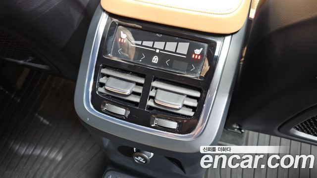 Volvo XC90 (II) T8 Inscription Hybird 2020 — фото 19
