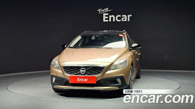 Volvo V40 Cross Country T5 AWD 2013 — фото 3