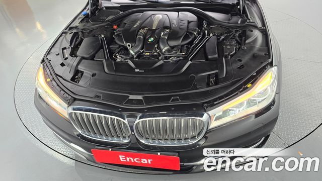 BMW 7 Series (G11) 750Li xDrive 2017 — фото 6