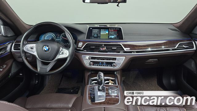 BMW 7 Series (G11) 750Li xDrive 2017 — фото 7