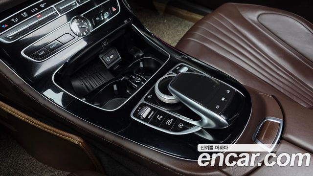 Mercedes-Benz CLS-Class (C257) CLS300d AMG Line 2019 — фото 9
