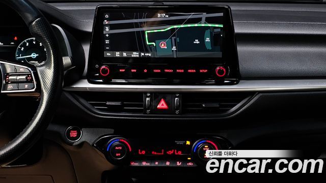 Kia K3 (II) 1.6 Turbo GT 5Door Signature 2022 — фото 15