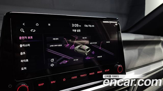Kia K3 (II) 1.6 Turbo GT 5Door Signature 2022 — фото 17