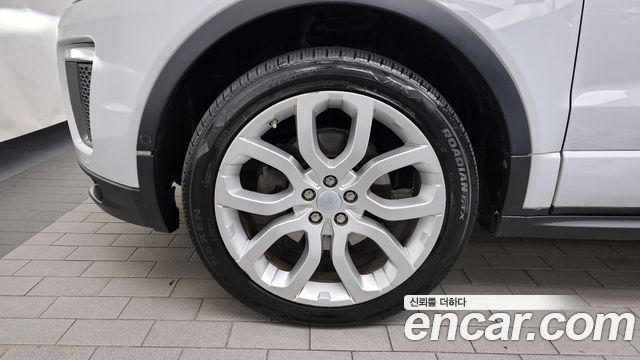 Land Rover Range Rover Evoque 2.0 TD4 HSE Dynamic 2016 — фото 5