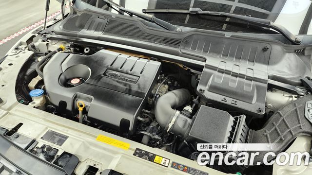 Land Rover Range Rover Evoque 2.0 TD4 HSE Dynamic 2016 — фото 6