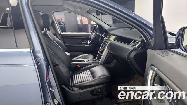 Land Rover Discovery Sport 2.0 TD4 HSE Luxury 2018 — фото 10
