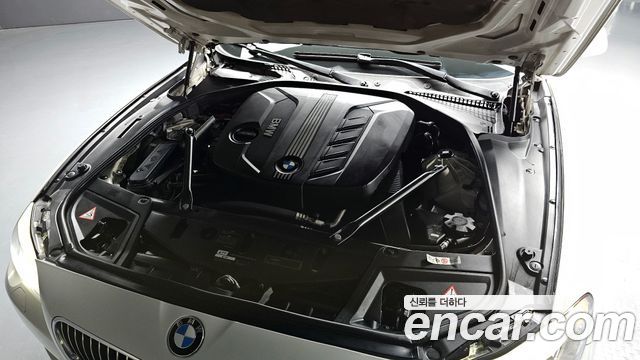 BMW 5 Series (F10) 520d 2011 — фото 6
