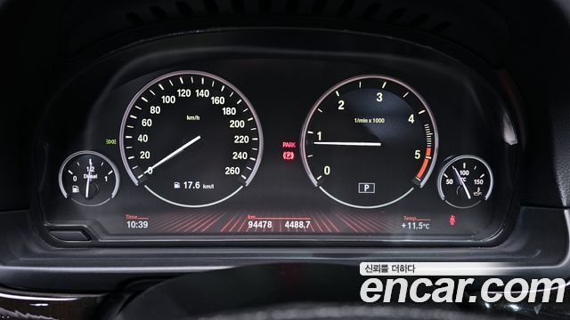 BMW 5 Series (F10) 520d 2011 — фото 8