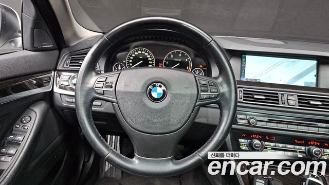 BMW 5 Series (F10) 520d 2011 — фото 17