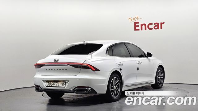 Hyundai Grandeur (IG) 2.5 Premium 2022 — фото 2