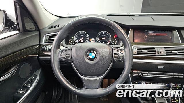 BMW 5 Series GT (F07) GT 30d xDrive 2015 — фото 13