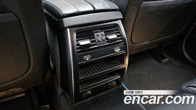 BMW 5 Series GT (F07) GT 30d xDrive 2015 — фото 17