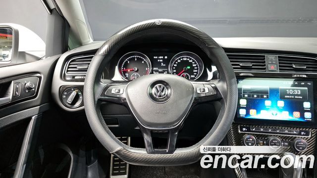 Volkswagen Golf (VII) 2.0 TDI Premium 2015 — фото 13