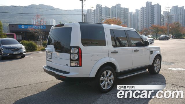 Land Rover Discovery 4 3.0 SDV6 SE 2016 — фото 2