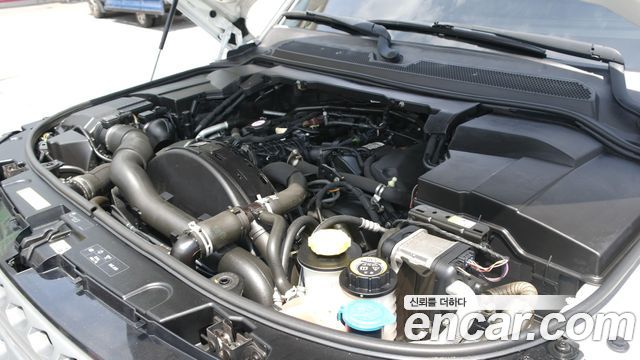 Land Rover Discovery 4 3.0 SDV6 SE 2016 — фото 6