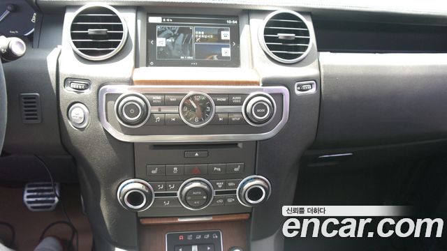 Land Rover Discovery 4 3.0 SDV6 SE 2016 — фото 17