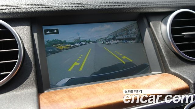Land Rover Discovery 4 3.0 SDV6 SE 2016 — фото 19