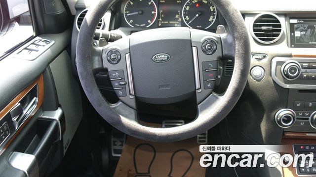 Land Rover Discovery 4 3.0 SDV6 SE 2016 — фото 22