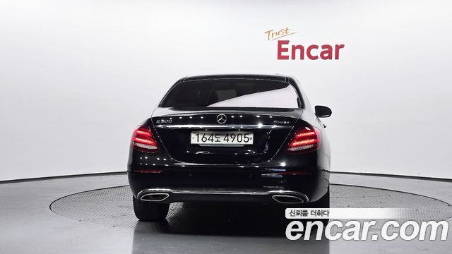 Mercedes-Benz E-Class (W213) E300 4MATIC Avnatgarde 2019 — фото 4