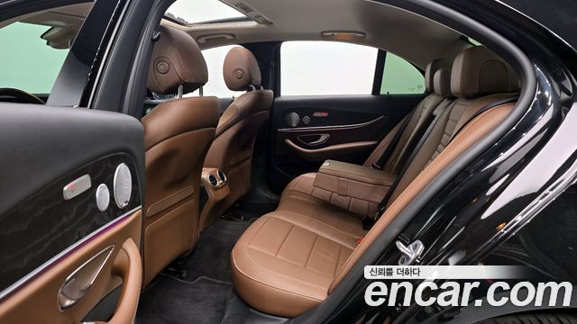 Mercedes-Benz E-Class (W213) E300 4MATIC Avnatgarde 2019 — фото 16