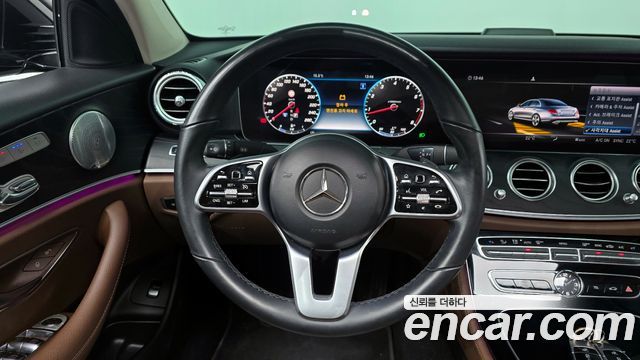 Mercedes-Benz E-Class (W213) E300 4MATIC Avnatgarde 2019 — фото 17