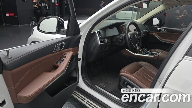 BMW X5 (G05) xDrive 40i xLine 2022 — фото 11