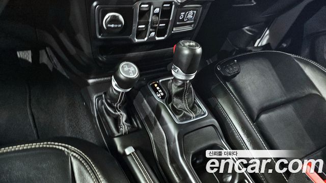 Jeep Wrangler (JL) 2.0 Overland Power Top 4Door 2023 — фото 9