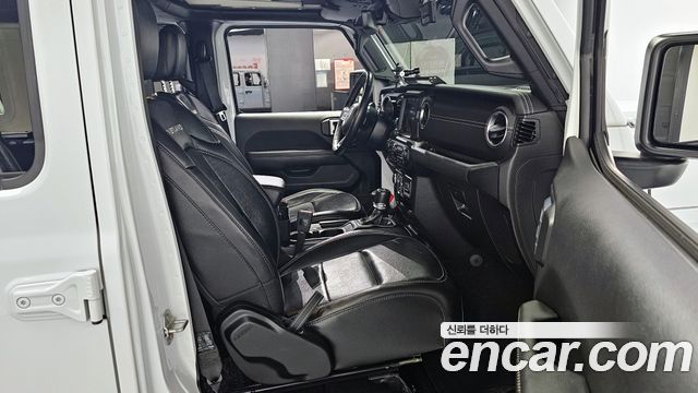 Jeep Wrangler (JL) 2.0 Overland Power Top 4Door 2023 — фото 10