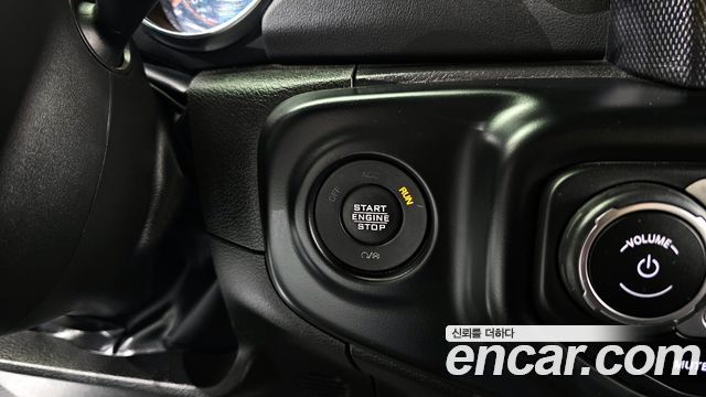 Jeep Wrangler (JL) 2.0 Overland Power Top 4Door 2023 — фото 18