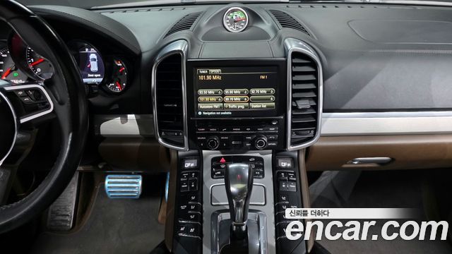 Porsche Cayenne 3.6 GTS 958 2016 — фото 18