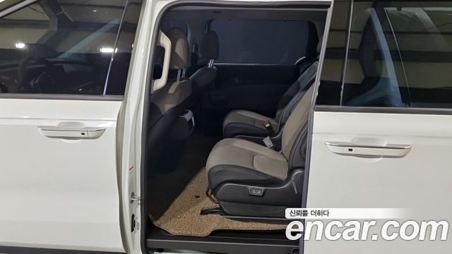 Kia Carnival (IV) HEV 9seater Signature 2024 — фото 15