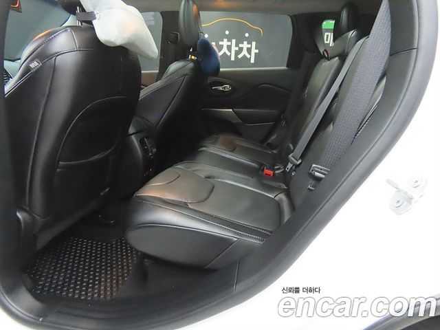 Jeep Cherokee (KL) 2.4 Limited AWD 2021 — фото 5
