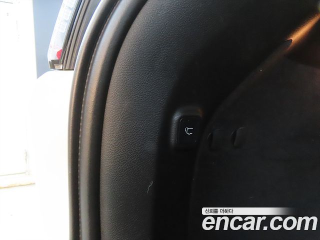 Jeep Cherokee (KL) 2.4 Limited AWD 2021 — фото 19