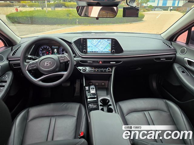 Hyundai Sonata (DN8) 2.0 LPG(rental car) Smart 2022 — фото 9