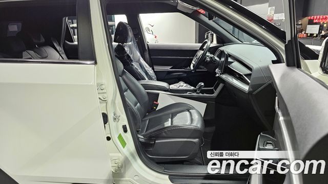 KG Mobility (SsangYong) Torres Gasoline 1.5 2WD T5 2023 — фото 10