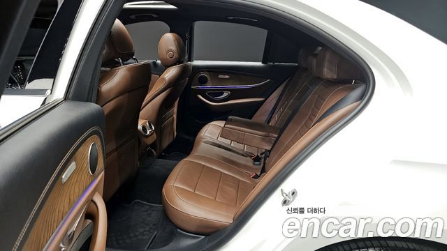 Mercedes-Benz E-Class (W213) E250 Exclusive 2021 — фото 12