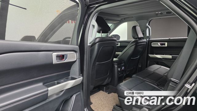 Ford Explorer (VI) 2.3 LimIted 4WD 2020 — фото 17