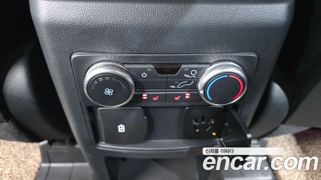 Ford Explorer (VI) 2.3 LimIted 4WD 2020 — фото 18