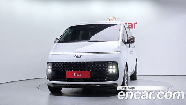 Hyundai Staria 4WD Lounge 7-Seater Inspiration 2024 — фото 3