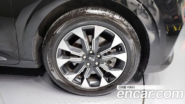 Kia Carnival (IV) Gasoline 9-Seater Signature 2021 — фото 5
