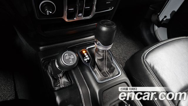 Jeep Wrangler (JL) 2.0 Overland 4Door 2022 — фото 9