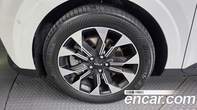 Kia Carnival (IV) Gasoline 7-Seater Signature 2023 — фото 5