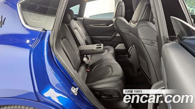 Maserati Levante 3.0 AWD Modena 2022 — фото 12