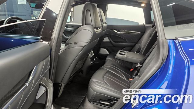 Maserati Levante 3.0 AWD Modena 2022 — фото 13
