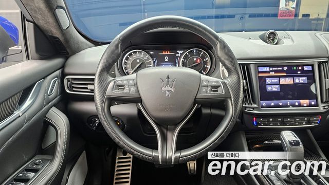 Maserati Levante 3.0 AWD Modena 2022 — фото 14