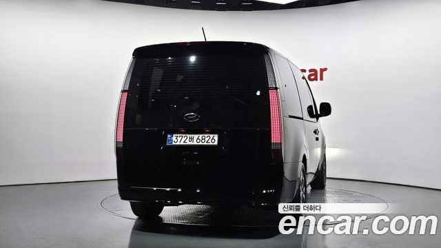 Hyundai Staria L3.5 Lounge 9-Seater Inspiration 2022 — фото 4